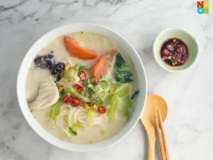 Seafood Sliced Noodle Soup