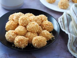 Sticky Rice Balls