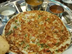 Onion, Tomato, Garlic Uttappam