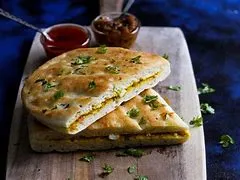 Paneer Kulcha (Griddle)