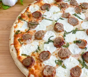 Fresh Mozzarella Pizza