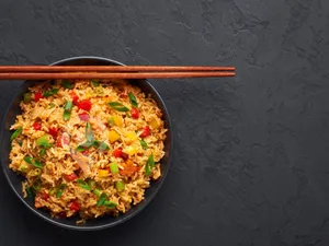 Veg.Fried Rice Schezwan