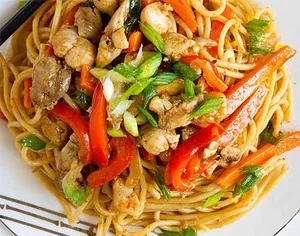 Chicken Schezwan Noodles