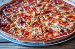 President Pizza (includes 6 toppings)