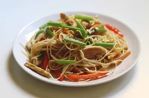 Chicken hakka Noodles