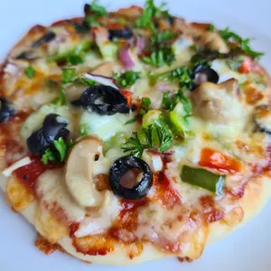 Vegie Supreme Pizza