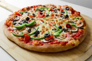 Spicy Veg Pizza (Double Cheese)