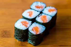 Salmon Maki