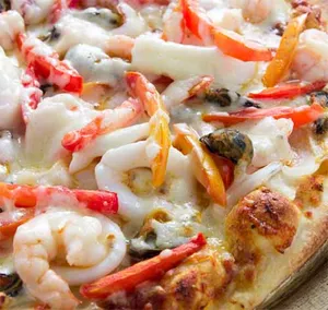 Medium Seafood Pizza