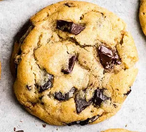 Chocolate Chip Cookie