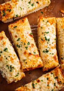 Chilli cheese garlic bread