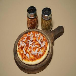 Onion Pizza [Regular, 7 inches, Serves 1]