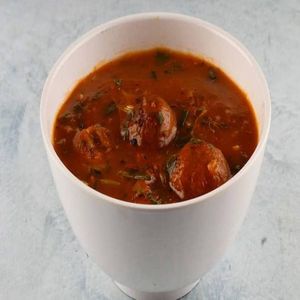 Veg Manchurian (Gravy)
