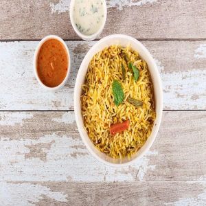 Paneer Biryani With Gravy