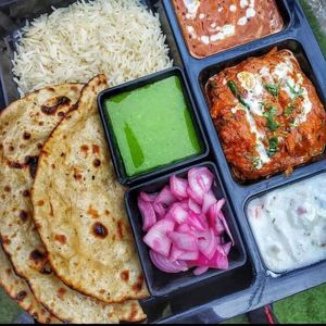 Amritsari Veg Thali