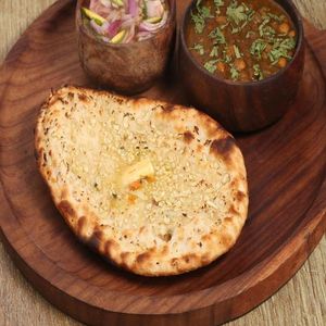Aloo Onion Kulcha