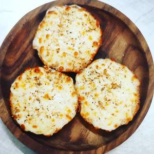 Cheese Garlic Bread [3 Pieces]
