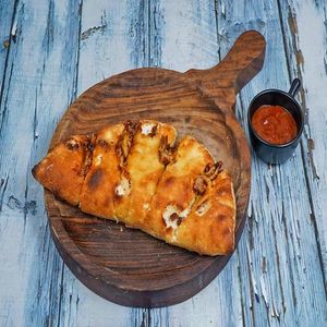 BBQ Chicken Garlic Bread