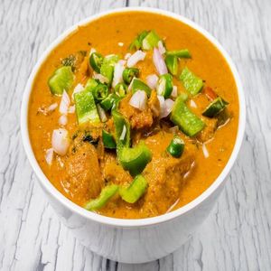 Handi Chicken with 3 Tandoori Roti