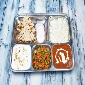 Veg Dal Makhani Thali