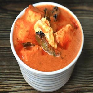 Paneer Butter Masala with 3 Tandoori Roti