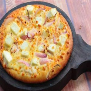 Onion and Paneer Pizza [7 inches]