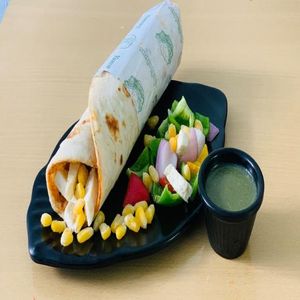 Cheesy Paneer Roll