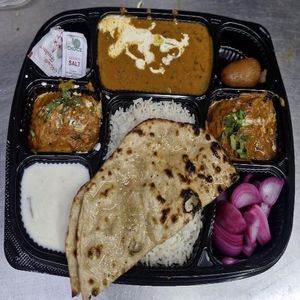 Dal Makhani and Paneer Tikka Masala Thali