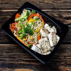 Steamed Chicken With Veggie Brown Rice