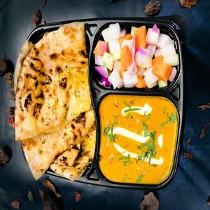 Paneer Naan With Veg Gravy