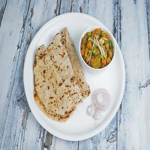 Home Style Mix Veg Chapati Combo