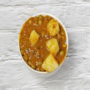 Aloo Matar with 3 Tandoori Roti