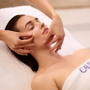 Real Aroma Skin Tightening Facial