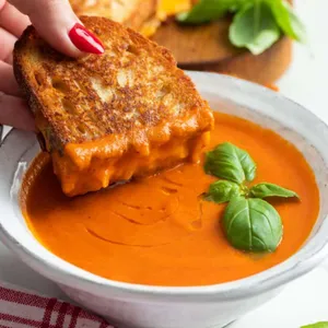 Grilled Cheese with Tomato Soup Dip