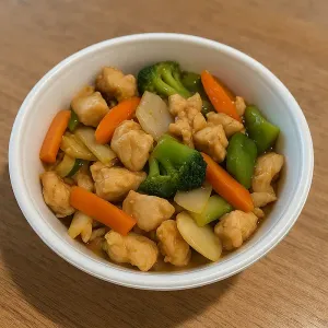 SMALL STIR-FRY CHICKEN WITH VEGETABLES