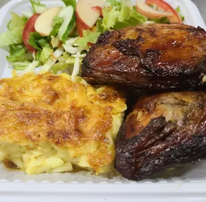 LARGE JERK CHICKEN & PIE