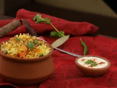 Radhe Radhe Shudh Shakahari Veg Biryani, Raasa Kart 5057