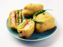 Mumbai Ka Famous Vada Pav, Raasa Kart 2853