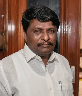 T M Tamilselvam