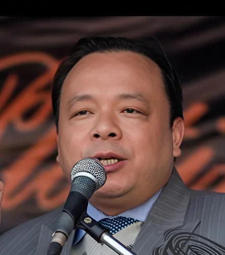 Paul Lyngdoh