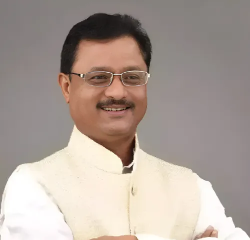 Sawarkar Tekchand Shrawan