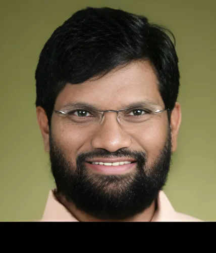 Kadambande Rajwardhan Raghojirao Alias Raju Baba