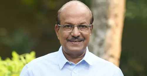 P K Kunjhalikutty