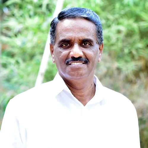 George M Thomas
