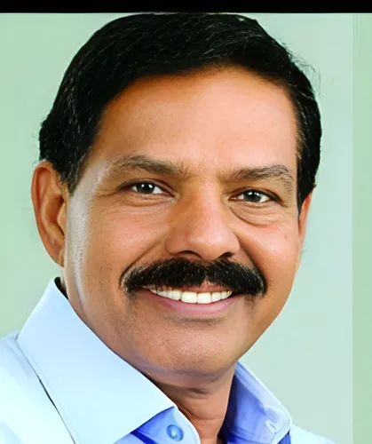 Kunhiraman K