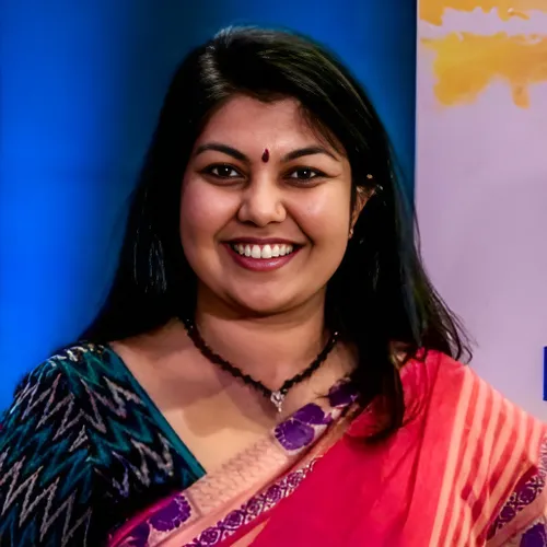 Sowmya R