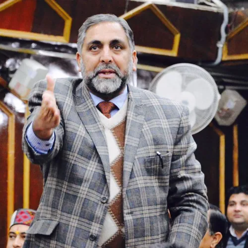 Qamar Hussain