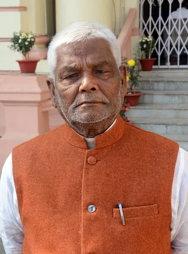 Gunjeshwar Sah
