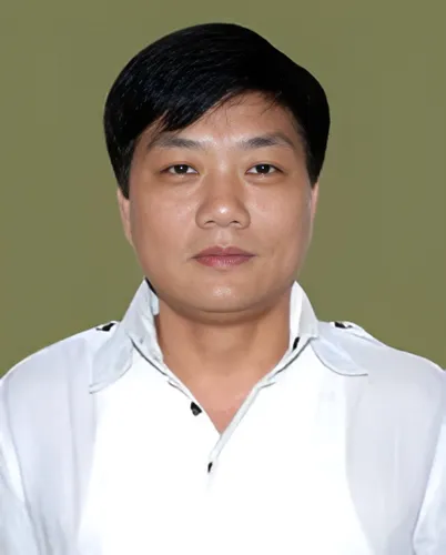 Nikh Kamin