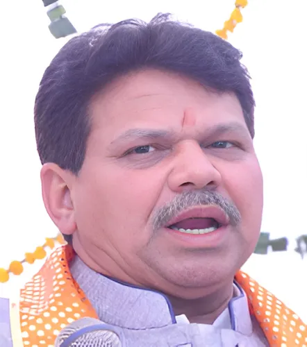 Mahesh Pathak